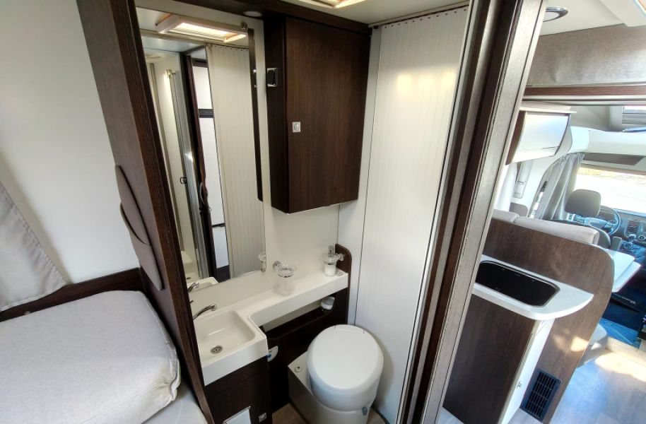 En venta Benimar Tessoro 463 up Blanco 2021 Murcia foto 17