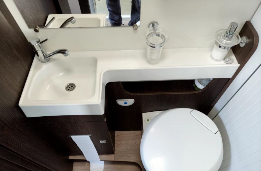 En venta Benimar Tessoro 463 up Blanco 2021 Murcia foto 19