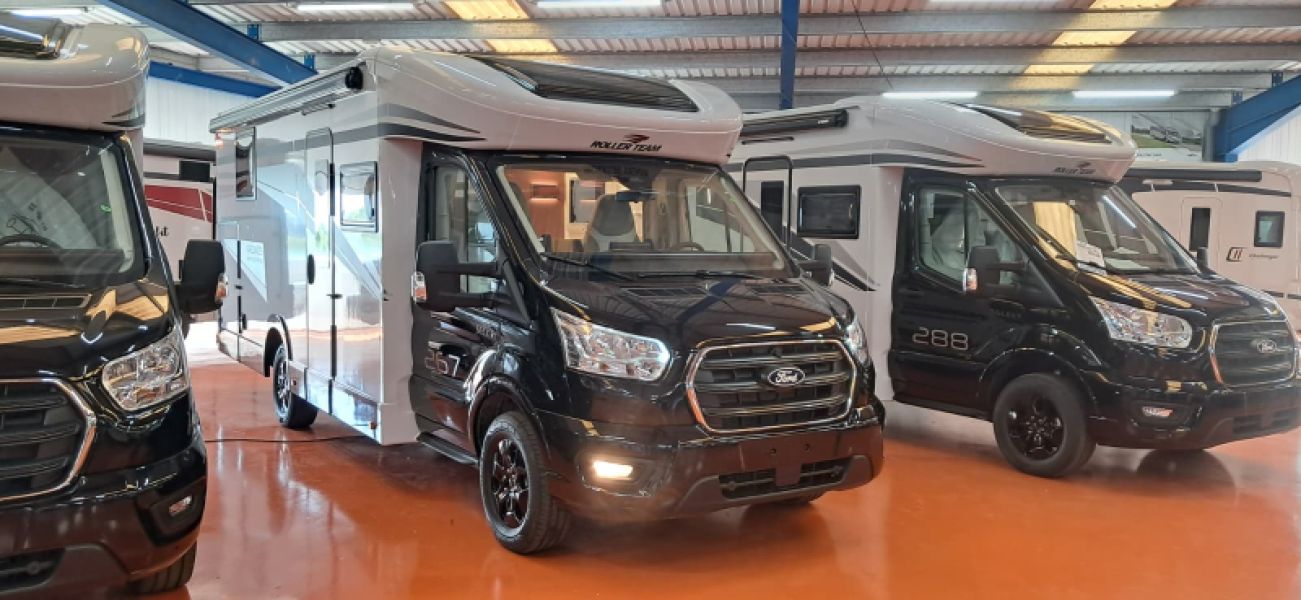 En venta Roller Team Roller Team Ford Kronos 267 TL 165 CV Spring Edition 2026 Negro 2026 Barcelona foto 1