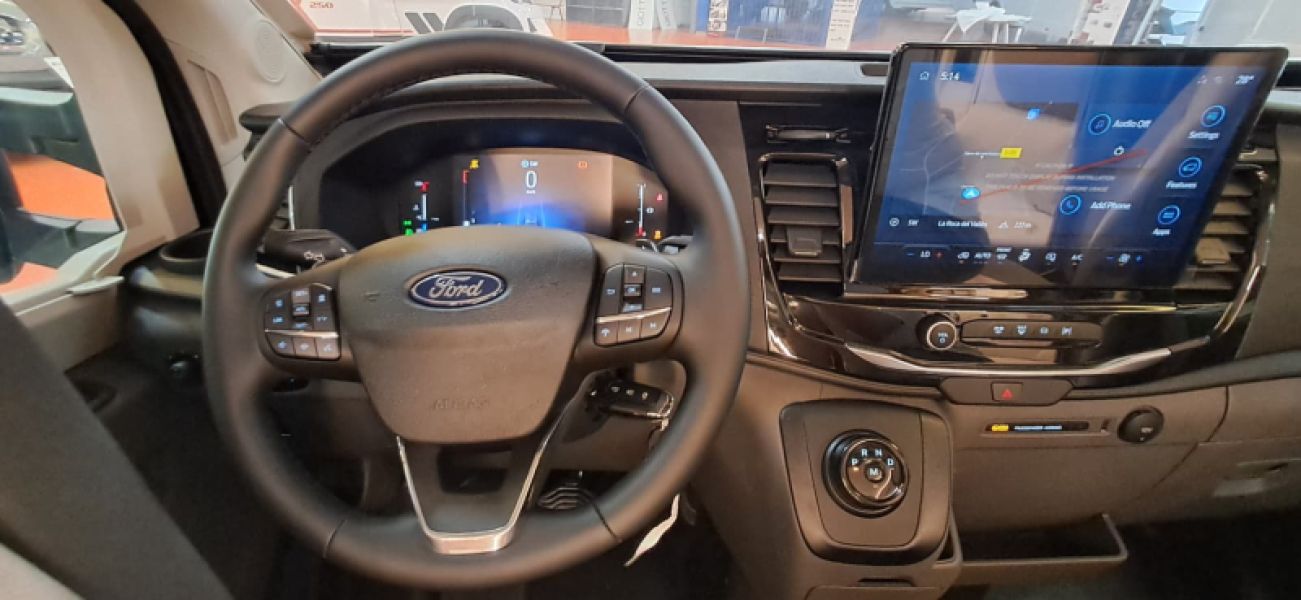 En venta Roller Team Roller Team Ford Kronos 267 TL 165 CV Spring Edition 2026 Negro 2026 Barcelona foto 9