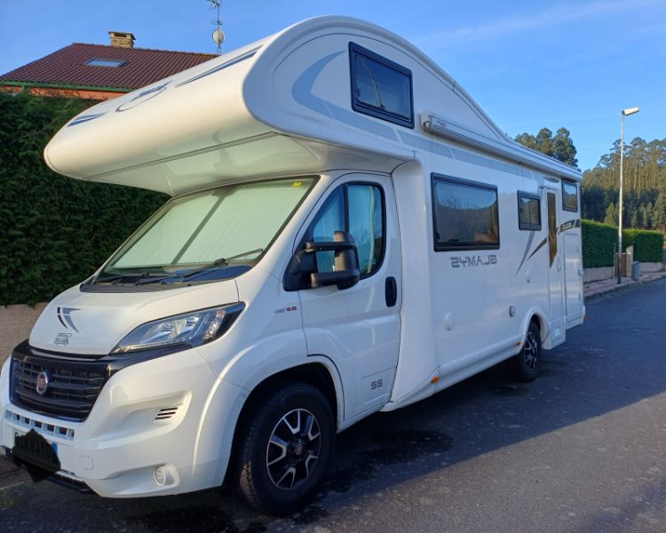 En venta McLouis Glamys 22 150 cv Blanco 2018 A Coruña foto 1