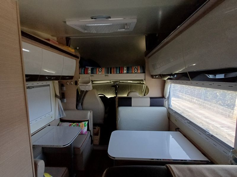 En venta McLouis Glamys 22 150 cv Blanco 2018 A Coruña foto 13