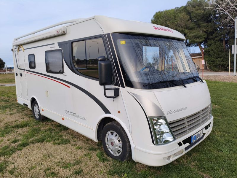 En venta Dethleffs Globebus I  Blanco 2011 Tarragona foto 1