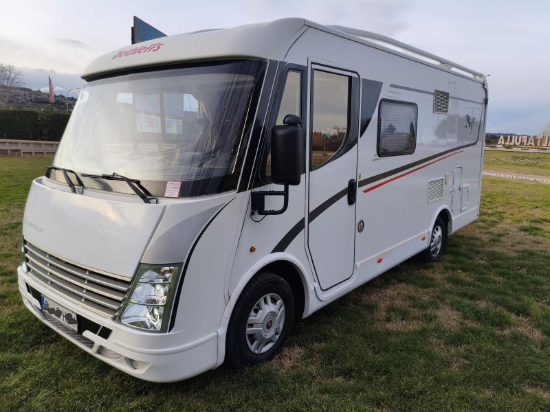 En venta Dethleffs Globebus I  Blanco 2011 Tarragona foto 2