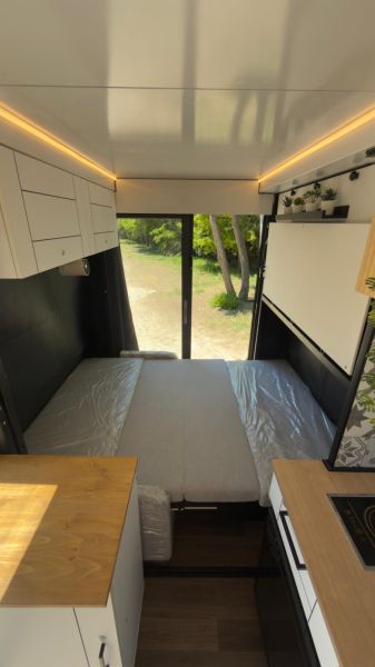 En venta Mercedes-Benz Sprinter 314 L2H2 Blanco 2018 Madrid foto 10