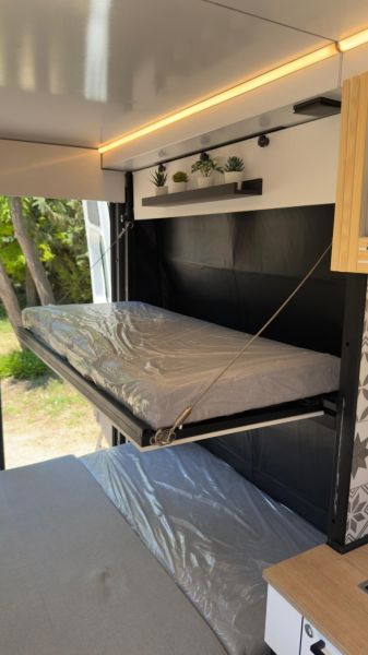 En venta Mercedes-Benz Sprinter 314 L2H2 Blanco 2018 Madrid foto 11