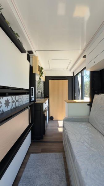En venta Mercedes-Benz Sprinter 314 L2H2 Blanco 2018 Madrid foto 5