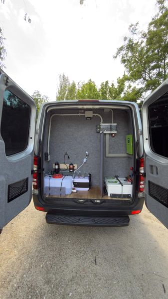 En venta Mercedes-Benz Sprinter 210 L2H1 Metálico 2016 Madrid foto 16