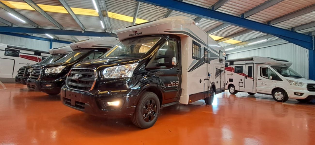 En venta Roller Team Roller Team Ford Kronos 288 TL 165 CV Spring Edition Negro 2026 Barcelona foto 3