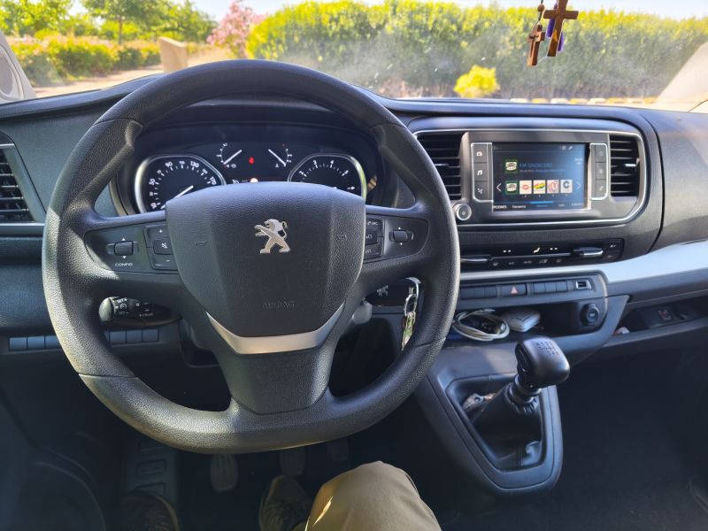En venta Peugot Traveller Business HDI 120 Long Marrón 2021 Badajoz foto 3