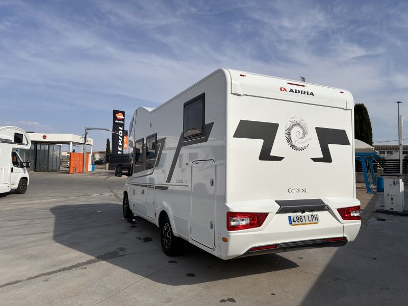 En venta Adria Coral XL Plus 160CV Blanco 2021 Zamora foto 5