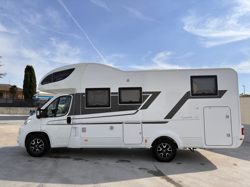 En venta Adria Coral XL Plus 160CV Blanco 2021 Zamora foto 6