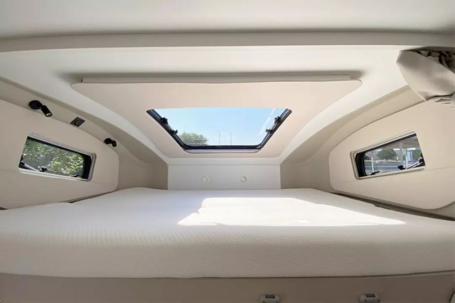 En venta Adria Coral XL Plus 160CV Blanco 2021 Zamora foto 11