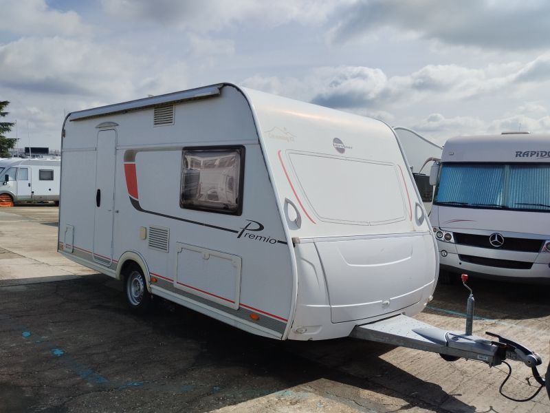En venta Bürstner Premio 395TS Blanco 2016 Madrid foto 2
