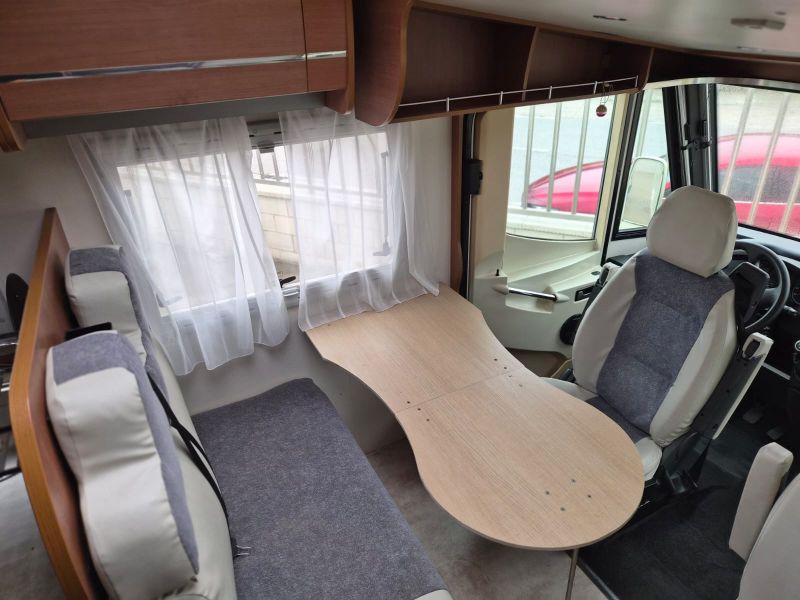 En venta Chausson WELCOME I 778 Blanco 2012 Valencia foto 5