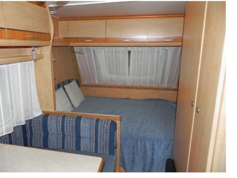 En venta Caravelair Venicia 420 Gris 2011 Palencia foto 3