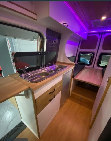 En venta Ford Transit CAMPER  Blanco 2002 Barcelona foto 10