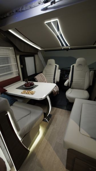 En venta McLouis Nevis 75 Karat Blanco 2017 Barcelona foto 2