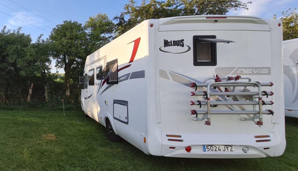 En venta McLouis Nevis 75 Karat Blanco 2017 Barcelona foto 12