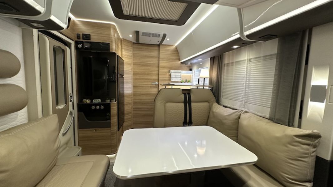 En venta Adria SONIC SUPREME 710 SL Gris 2019 Lleida foto 17