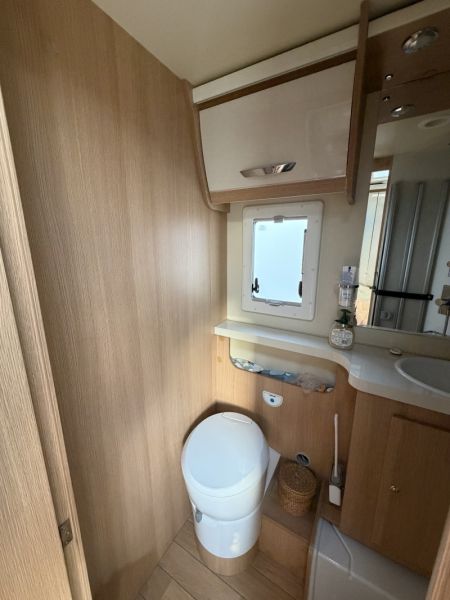 En venta McLouis Glamys 340 Blanco 2020 Barcelona foto 8