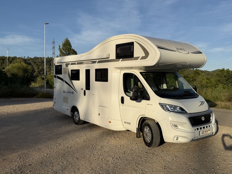 En venta McLouis Glamys 340 Blanco 2020 Barcelona foto 1