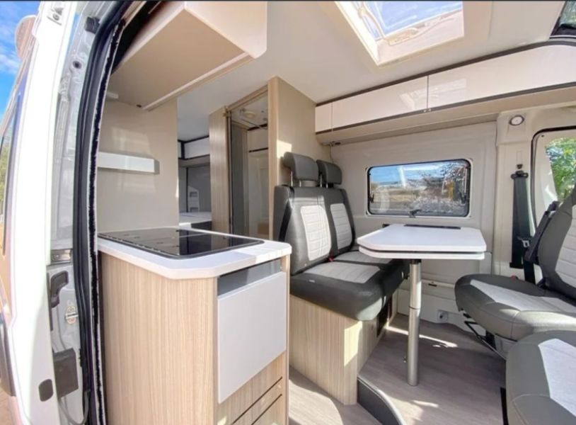 En venta Adria Twin 600 family plus Blanco 2021 Valencia foto 3