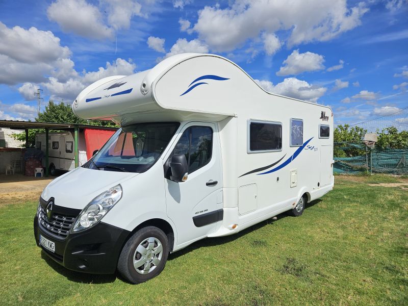 En venta Blucamp Sky 50G  Blanco 2016 Sevilla foto 2