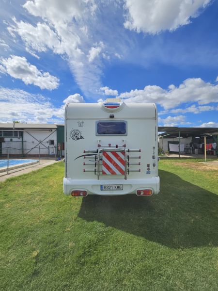 En venta Blucamp Sky 50G  Blanco 2016 Sevilla foto 4