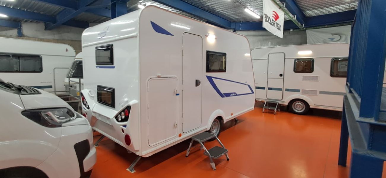 En venta Caravelair Caravelair Alba 366 Novedad Verano 750KG Blanco 2026 Barcelona foto 3