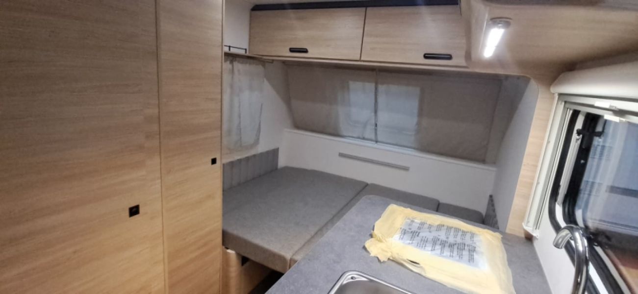 En venta Caravelair Caravelair Alba 366 Novedad Verano 750KG Blanco 2026 Barcelona foto 8