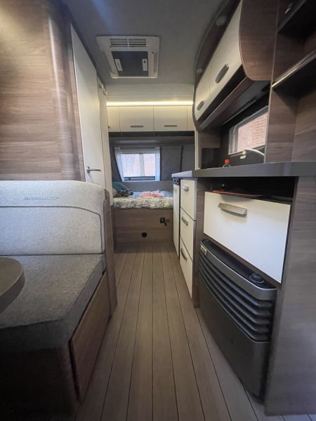 En venta Knaus 420 qd silver selection  Blanco 2020 León foto 4