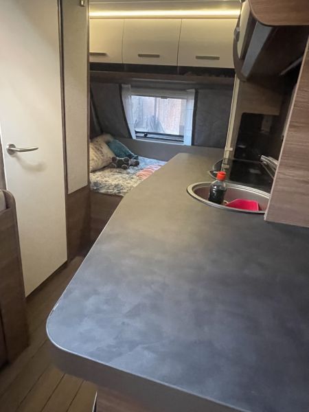 En venta Knaus 420 qd silver selection  Blanco 2020 León foto 5