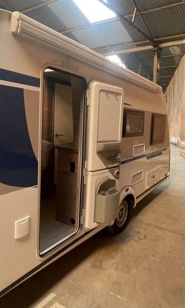 En venta Knaus 420 qd silver selection  Blanco 2020 León foto 6