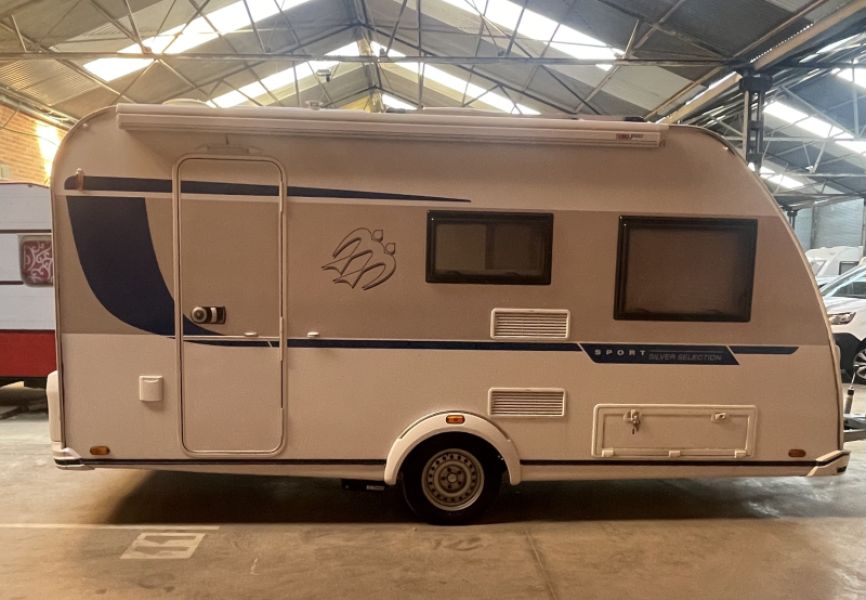 En venta Knaus 420 qd silver selection  Blanco 2020 León foto 7