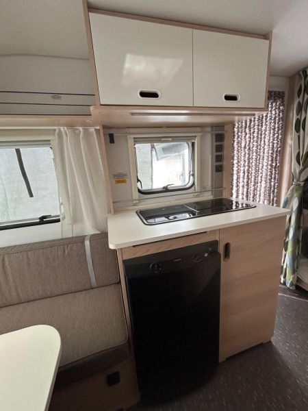 En venta Adria Aviva 360DK  Blanco 2022 Madrid foto 8