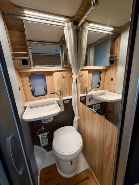 En venta Hymer / Eriba / Hymercar Grand Canyon  Blanco 2018 Cantabria foto 13