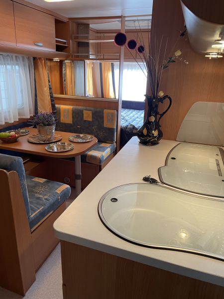 En venta Knaus Sport 500 QDK Blanco 2010 Barcelona foto 3