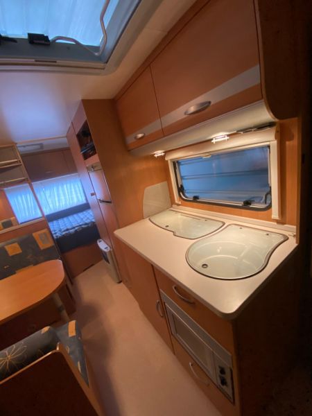 En venta Knaus Sport 500 QDK Blanco 2010 Barcelona foto 16