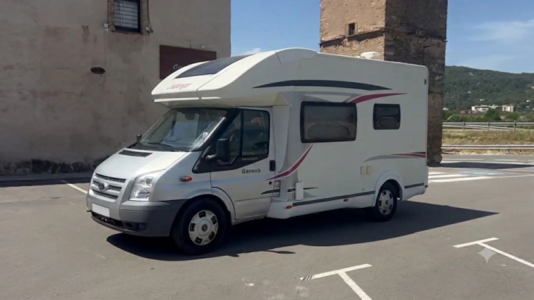 En venta Challenger Genesis 30 Beige 2013 Barcelona foto 1