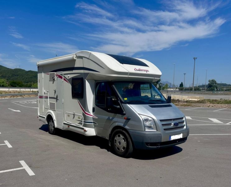 En venta Challenger Genesis 30 Beige 2013 Barcelona foto 2