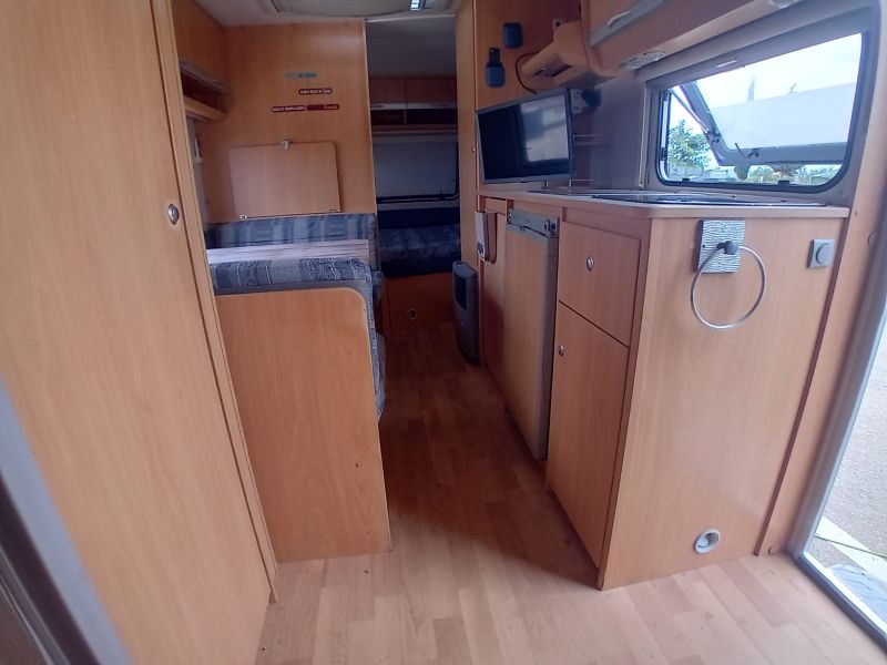 En venta Knaus Sport 500 QDK  Blanco 2006 Murcia foto 3