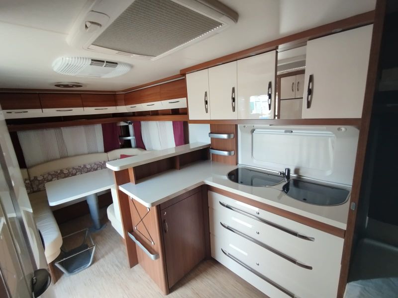 En venta Hobby 560 CFE Excellence Blanco 2018 Tarragona foto 8