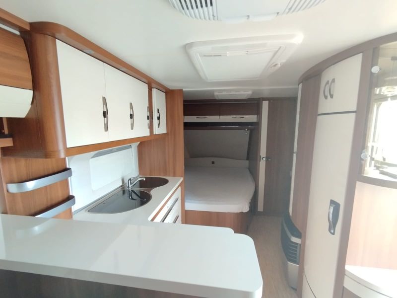 En venta Hobby 560 CFE Excellence Blanco 2018 Tarragona foto 9