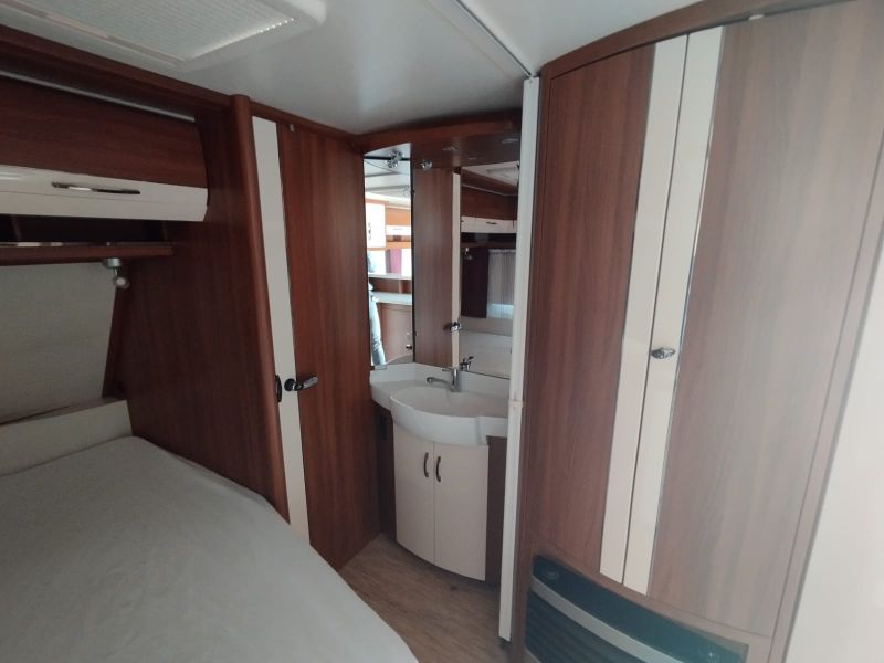 En venta Hobby 560 CFE Excellence Blanco 2018 Tarragona foto 12