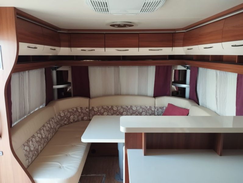 En venta Hobby 560 CFE Excellence Blanco 2018 Tarragona foto 6