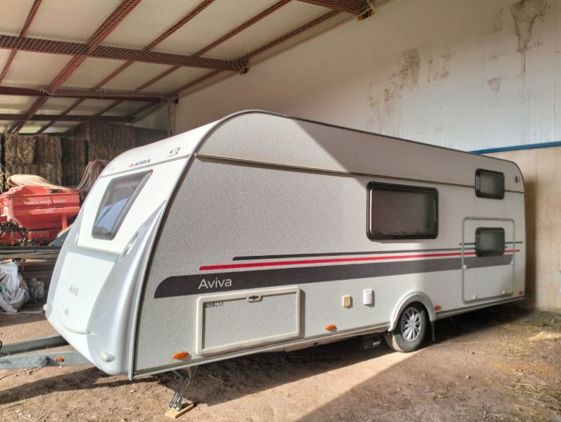 En venta Adria Aviva 495LM Beige 2016 Madrid foto 2