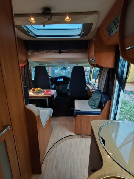En venta Hymer / Eriba / Hymercar 686R Blanco 2010 Tarragona foto 4