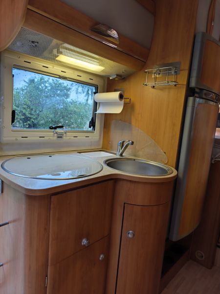 En venta Hymer / Eriba / Hymercar 686R Blanco 2010 Tarragona foto 5