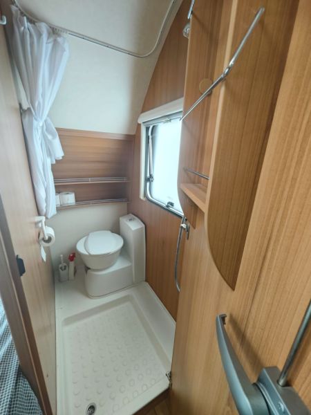 En venta Knaus Sudwind 500 fdk Blanco 2011 Guipúzcoa foto 10